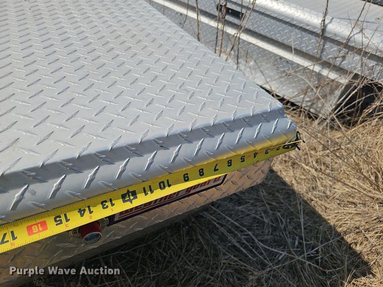 image for item DQ8631 (13) toolboxes