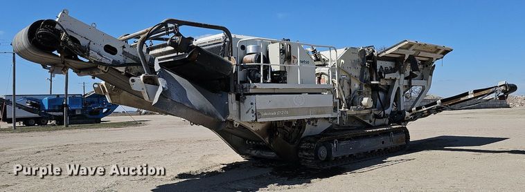 image for item DQ8635 2005 Metso Lokotrack LT1213S crusher