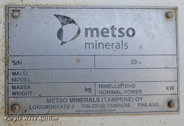 image for item DQ8635 2005 Metso Lokotrack LT1213S crusher