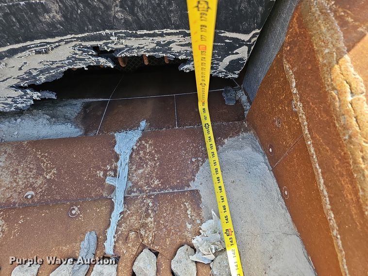 image for item DQ8635 2005 Metso Lokotrack LT1213S crusher