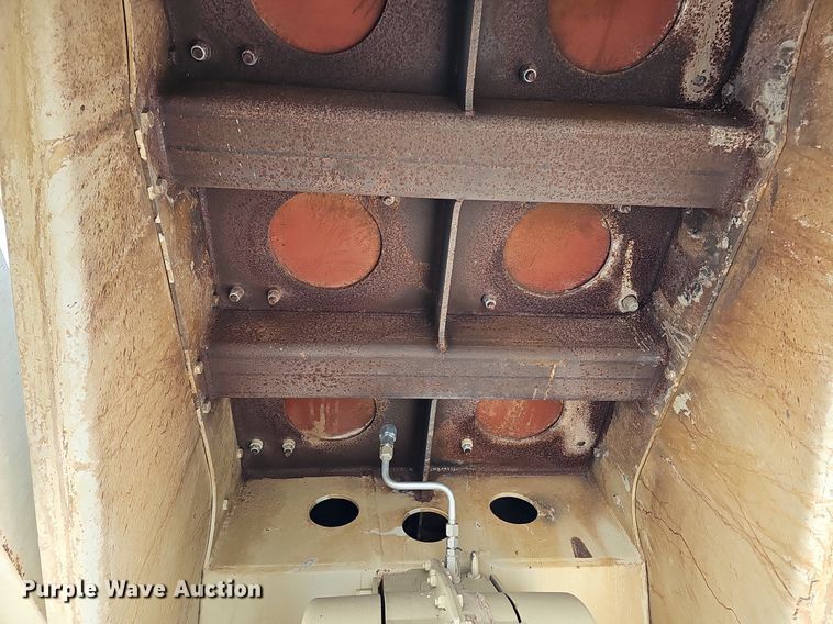 image for item DQ8635 2005 Metso Lokotrack LT1213S crusher