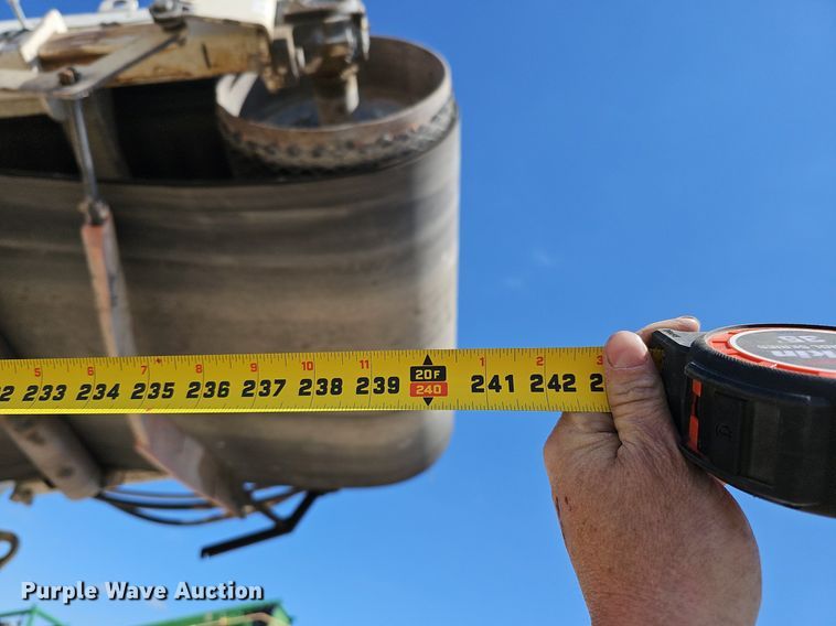 image for item DQ8635 2005 Metso Lokotrack LT1213S crusher