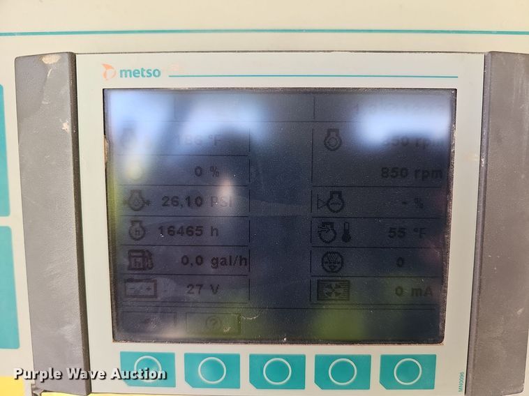image for item DQ8635 2005 Metso Lokotrack LT1213S crusher