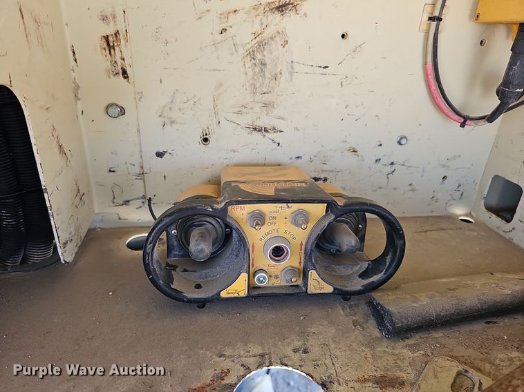 image for item DQ8635 2005 Metso Lokotrack LT1213S crusher