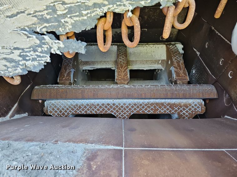 image for item DQ8635 2005 Metso Lokotrack LT1213S crusher