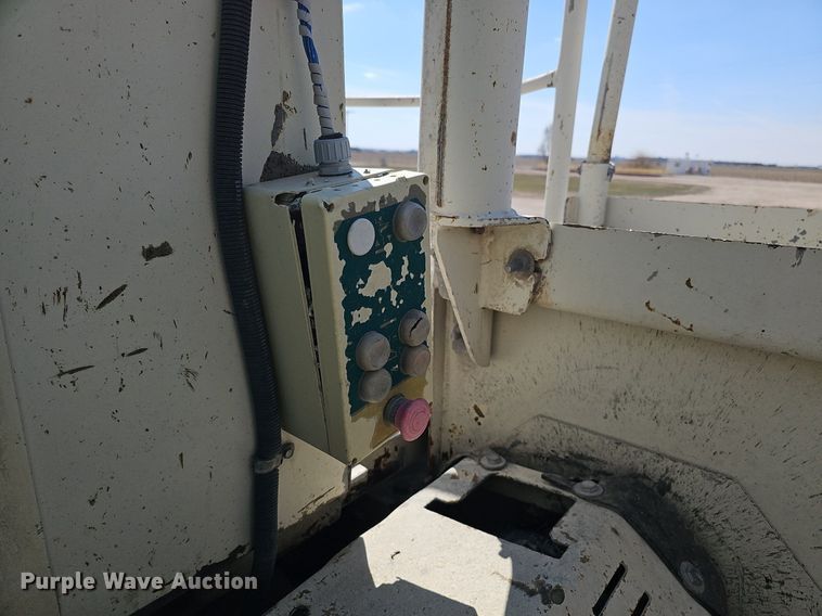 image for item DQ8635 2005 Metso Lokotrack LT1213S crusher