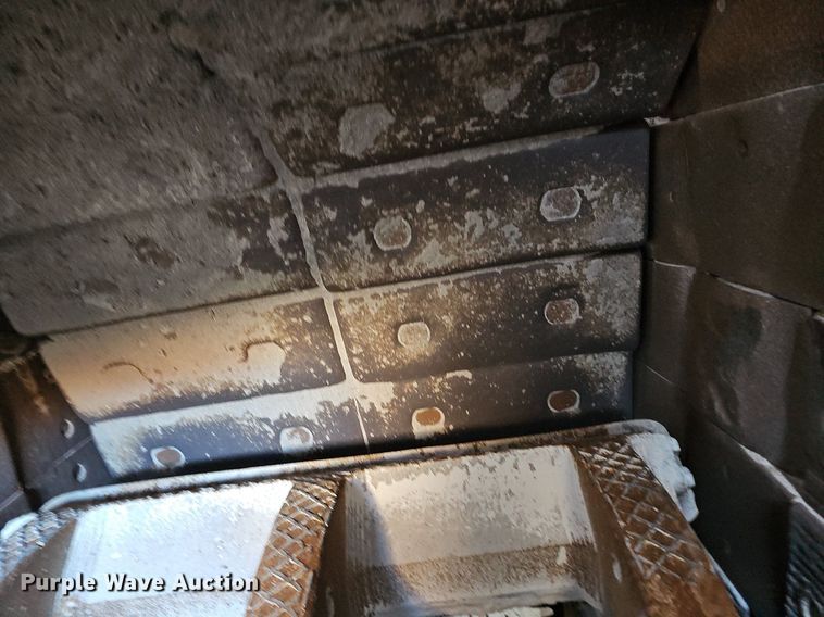 image for item DQ8635 2005 Metso Lokotrack LT1213S crusher