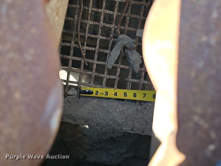 image for item DQ8635 2005 Metso Lokotrack LT1213S crusher