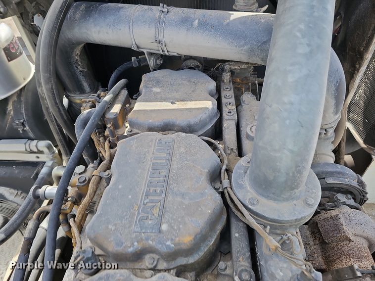 image for item DQ8635 2005 Metso Lokotrack LT1213S crusher