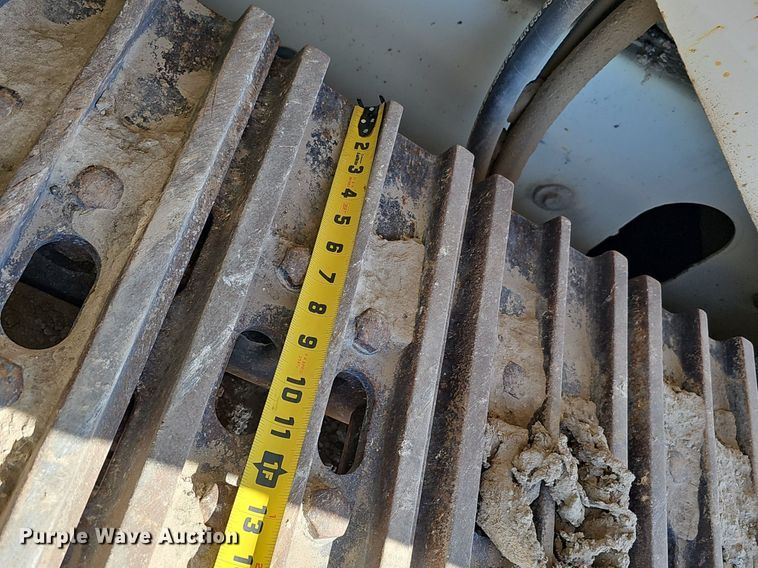 image for item DQ8635 2005 Metso Lokotrack LT1213S crusher