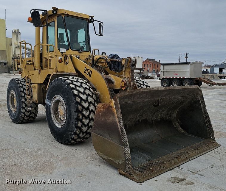 image for item DQ8643 1987 Caterpillar  950B wheel loader