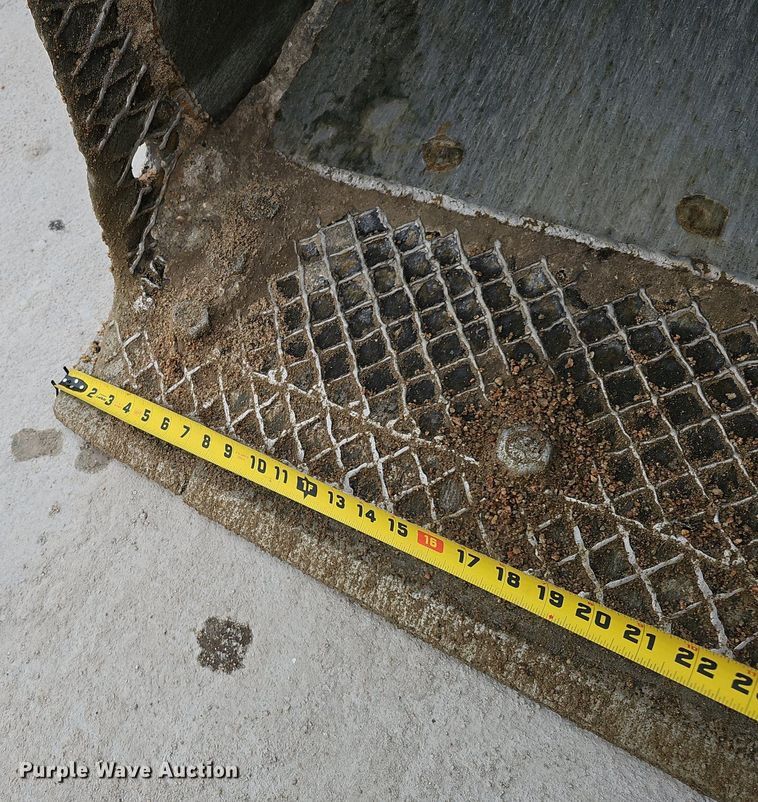 image for item DQ8643 1987 Caterpillar  950B wheel loader