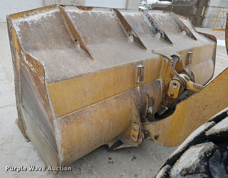 image for item DQ8643 1987 Caterpillar  950B wheel loader