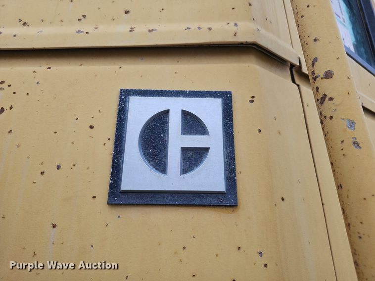 image for item DQ8643 1987 Caterpillar  950B wheel loader