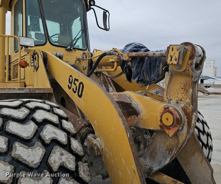 image for item DQ8643 1987 Caterpillar  950B wheel loader