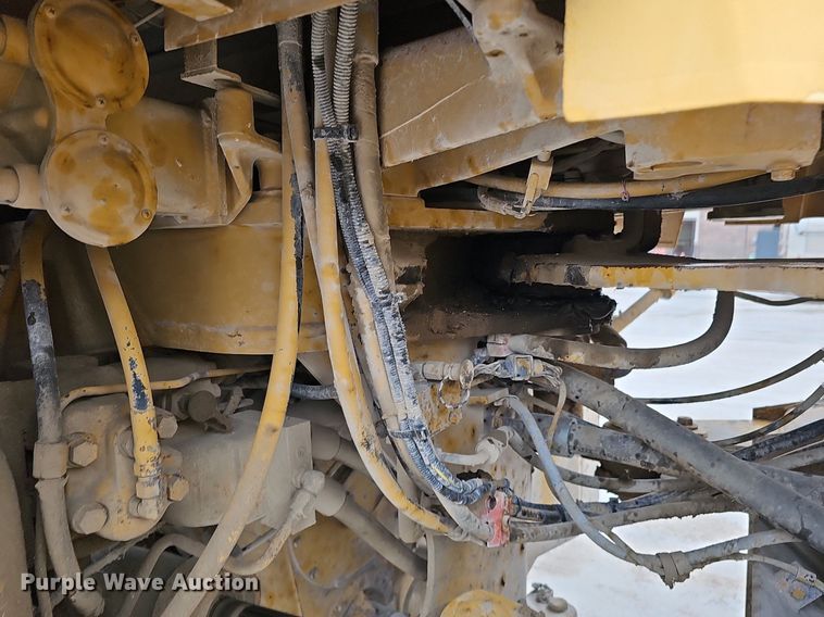 image for item DQ8643 1987 Caterpillar  950B wheel loader