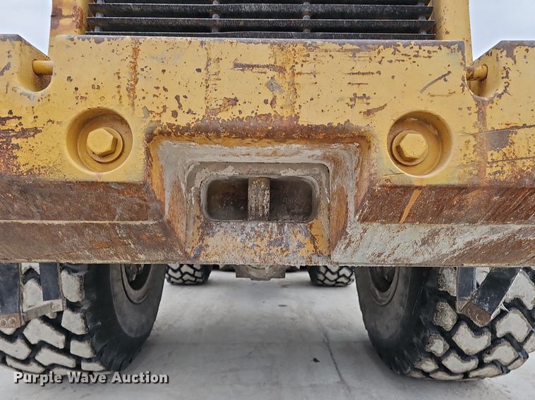 image for item DQ8643 1987 Caterpillar  950B wheel loader