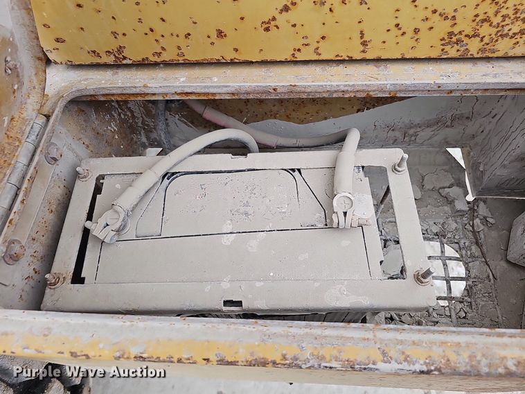 image for item DQ8643 1987 Caterpillar  950B wheel loader