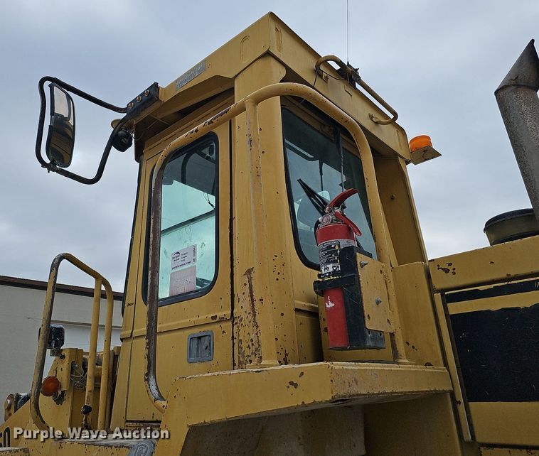 image for item DQ8643 1987 Caterpillar  950B wheel loader