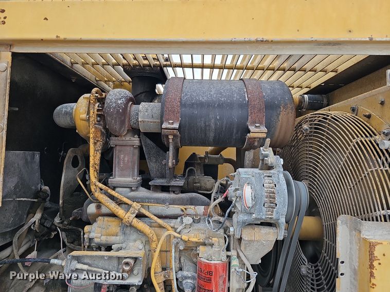 image for item DQ8643 1987 Caterpillar  950B wheel loader