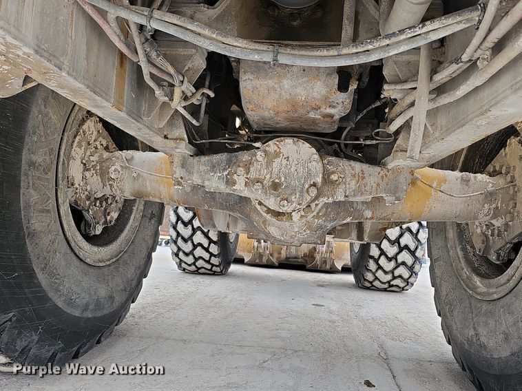 image for item DQ8643 1987 Caterpillar  950B wheel loader