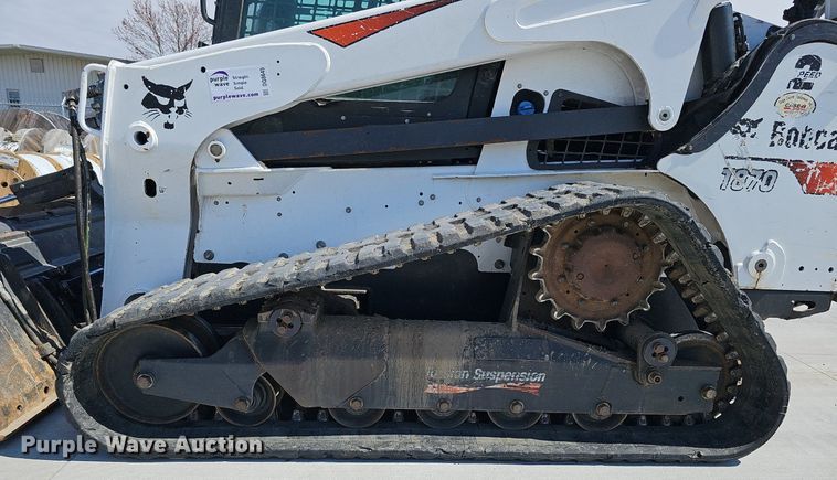 image for item DQ8645 2019 Bobcat T870 tracked skid steer loader