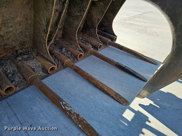 image for item DQ8645 2019 Bobcat T870 tracked skid steer loader