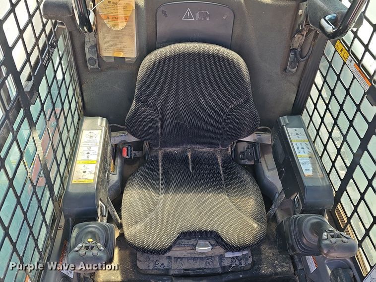 image for item DQ8645 2019 Bobcat T870 tracked skid steer loader