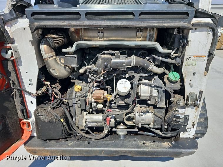 image for item DQ8645 2019 Bobcat T870 tracked skid steer loader