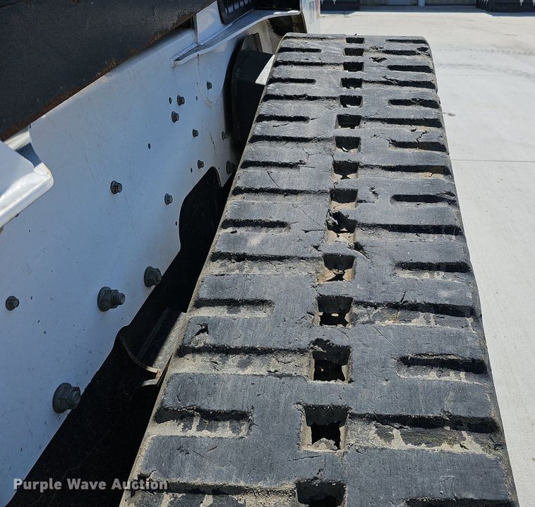 image for item DQ8645 2019 Bobcat T870 tracked skid steer loader