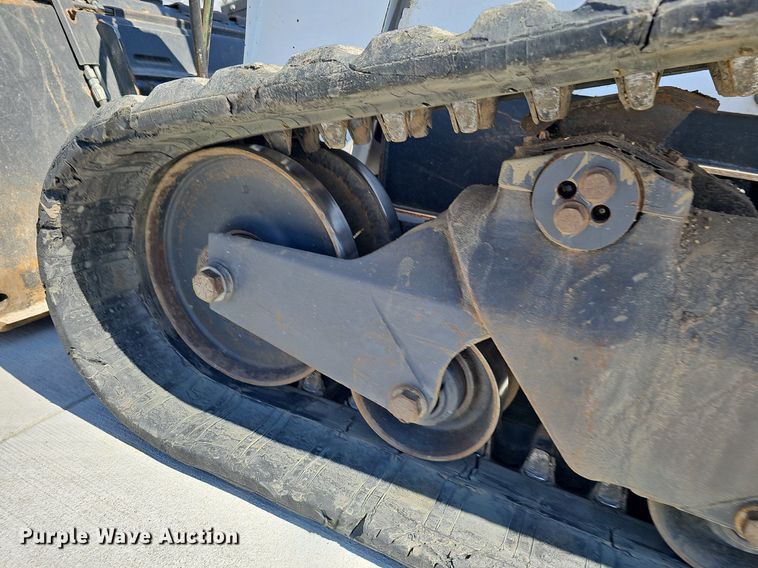 image for item DQ8645 2019 Bobcat T870 tracked skid steer loader