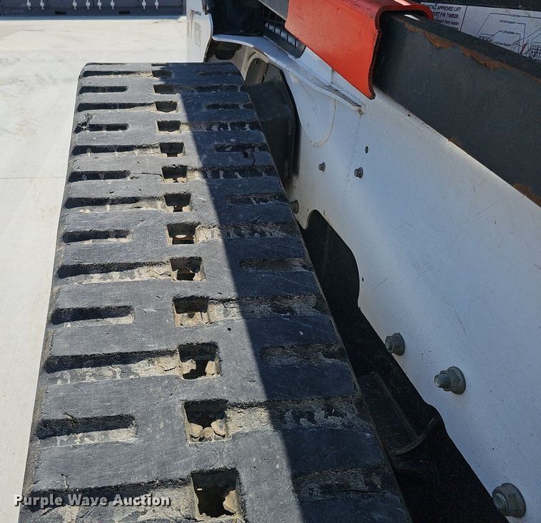 image for item DQ8645 2019 Bobcat T870 tracked skid steer loader
