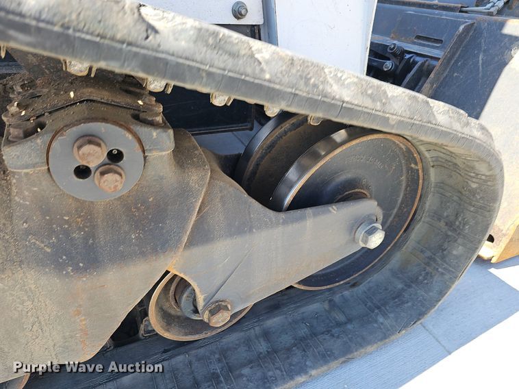 image for item DQ8645 2019 Bobcat T870 tracked skid steer loader