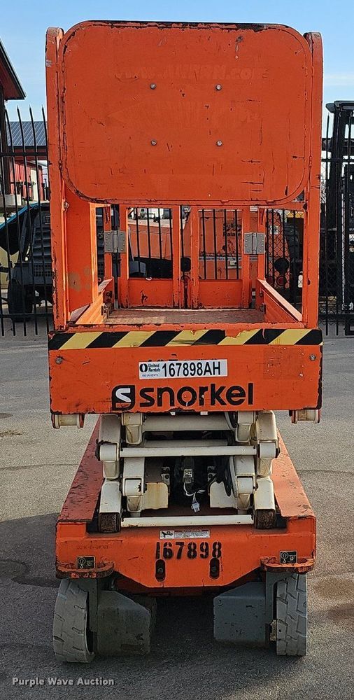 image for item DQ8659 2016 Snorkel S3219E scissor lift