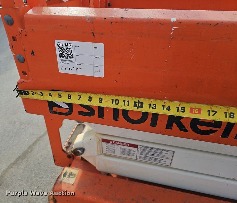 image for item DQ8659 2016 Snorkel S3219E scissor lift