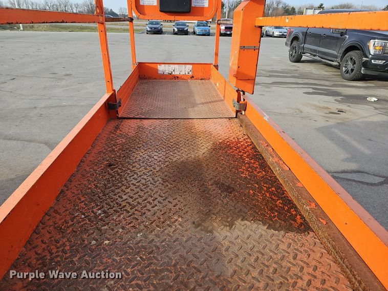 image for item DQ8659 2016 Snorkel S3219E scissor lift