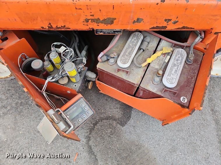 image for item DQ8659 2016 Snorkel S3219E scissor lift