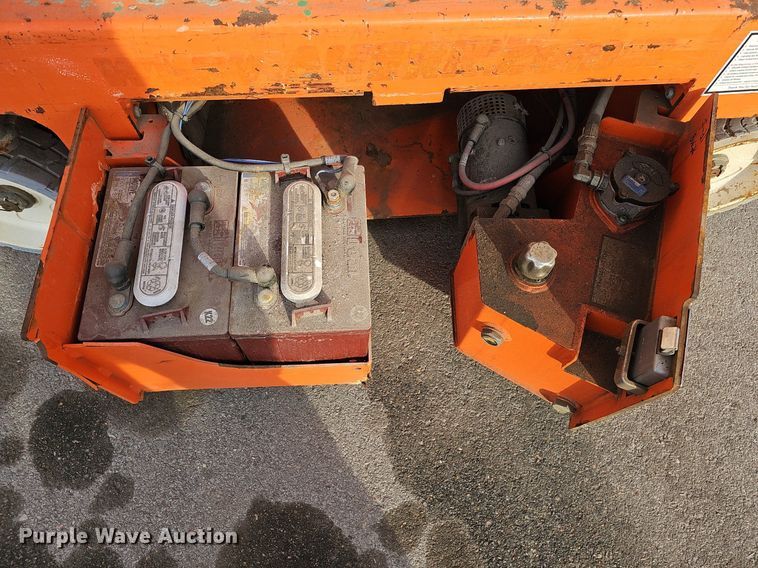 image for item DQ8659 2016 Snorkel S3219E scissor lift