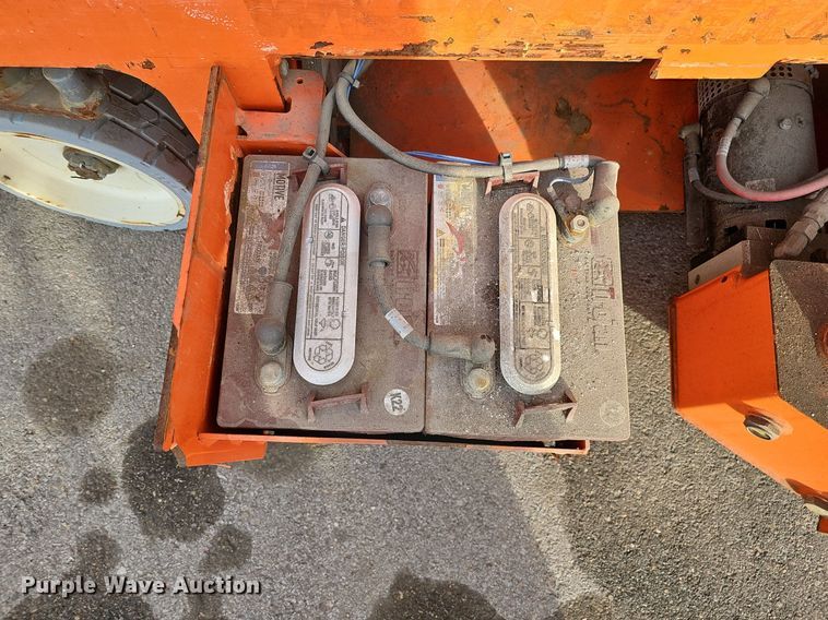 image for item DQ8659 2016 Snorkel S3219E scissor lift