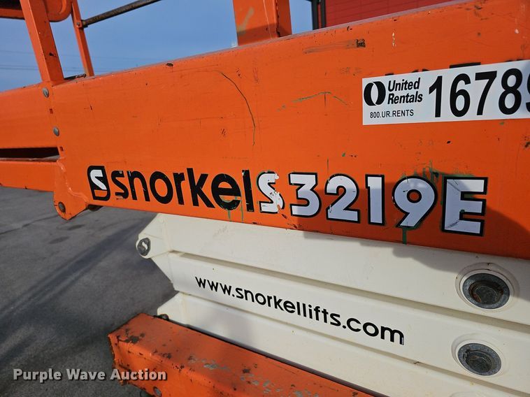 image for item DQ8659 2016 Snorkel S3219E scissor lift