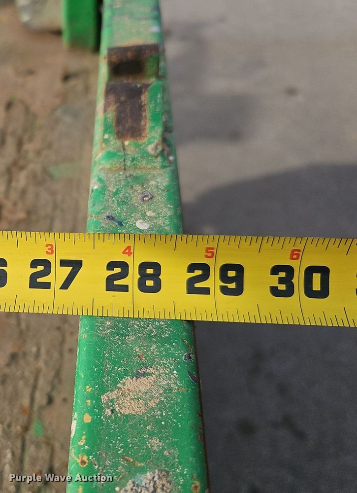 image for item DQ8660 2015 Genie GS-1930 scissor lift