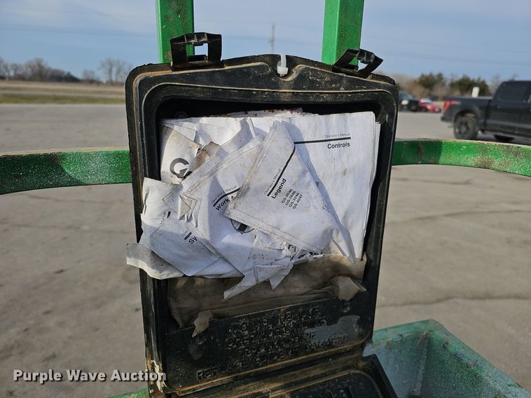 image for item DQ8660 2015 Genie GS-1930 scissor lift