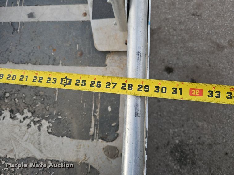 image for item DQ8661 2018 Genie GR-12 vertical lift