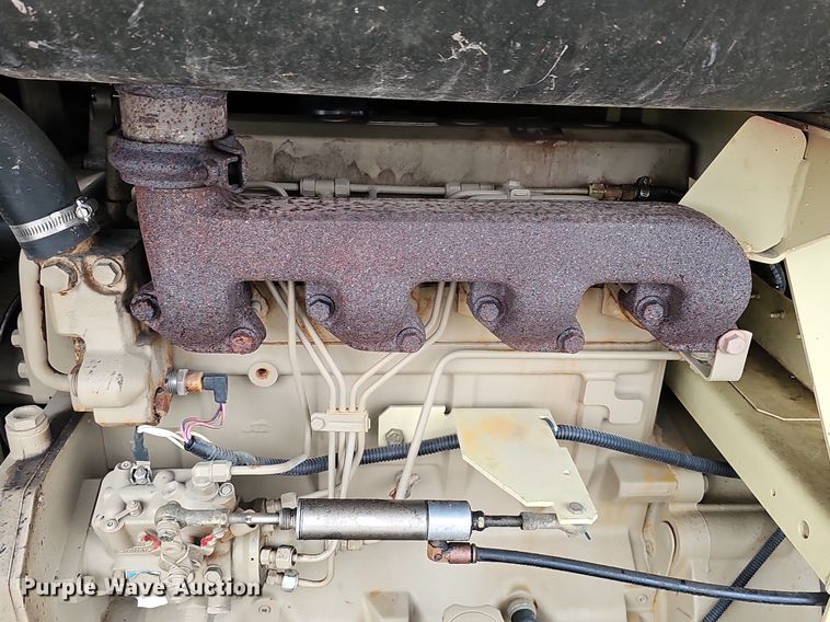 image for item DQ8663 2002 Ingersoll Rand P250WJD air compressor