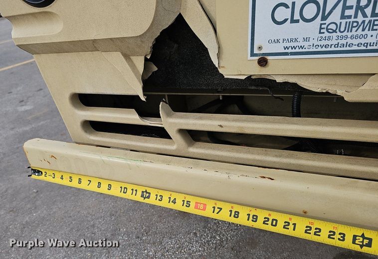 image for item DQ8663 2002 Ingersoll Rand P250WJD air compressor