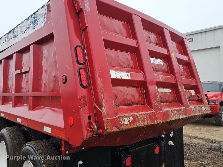 image for item DQ8664 2002 Mack CV713 dump truck