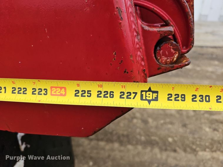 image for item DQ8664 2002 Mack CV713 dump truck