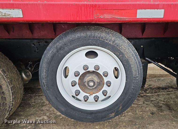 image for item DQ8664 2002 Mack CV713 dump truck