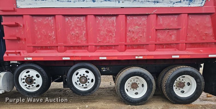 image for item DQ8664 2002 Mack CV713 dump truck