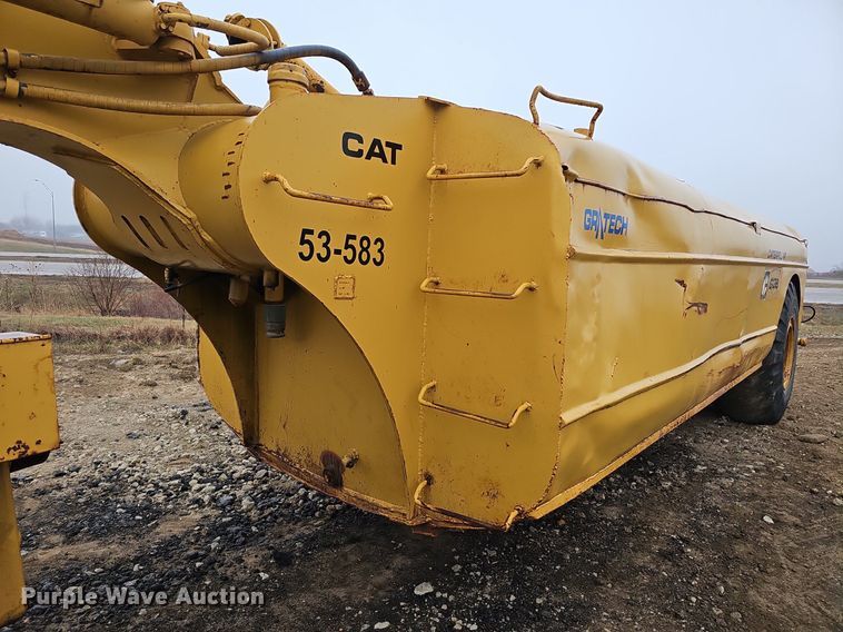 image for item DQ8666 1978 Caterpillar 613B water wagon